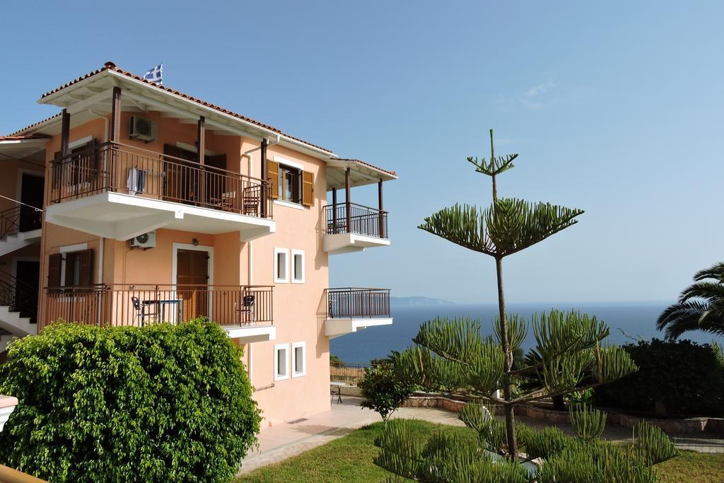 Aristomenis Studios Vlachata Exterior foto