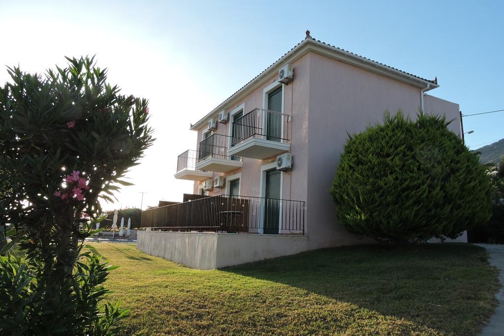Aristomenis Studios Vlachata Exterior foto